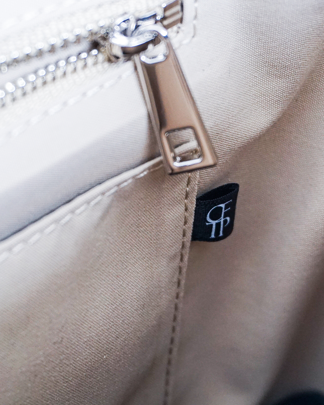 Cavello bag (Cactus Leather Vegan 2-Way Crossbody & Shoulder Bag)